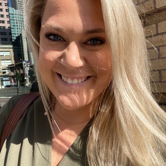 Meet your Posher, Britain - Picture 1 of 1